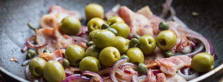 паста с оливками, беконом и фетой. Шаг 6