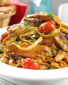 Паста с тунцом и томатами