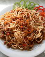 Спагетти с фаршем и овощами