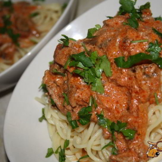 Рецепт спагетти с грибами и мясныма соусома