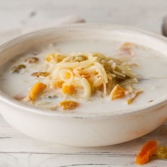 Рецепт молочной лапши с изюмом и курагой