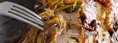 баранья нога с чесноком и травами. Шаг 8