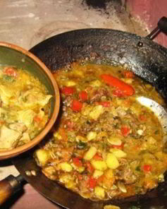 Бараньи ребрышки с картошкой тушеные