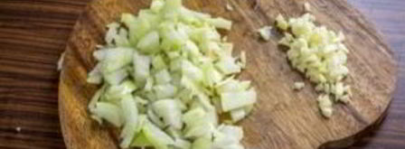 говядина с луком и сметаной. Шаг 4