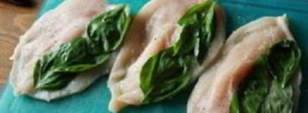 куриные грудки с томатом и базиликом. Шаг 2