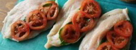 куриные грудки с томатом и базиликом. Шаг 3