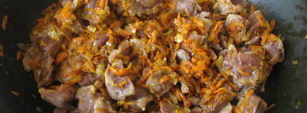 куриные желудочки в соусе бешамель. Шаг 4