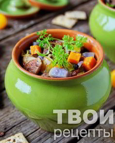 Свинина в горшочках