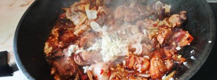 свинина жаренная с кимчи. Шаг 7