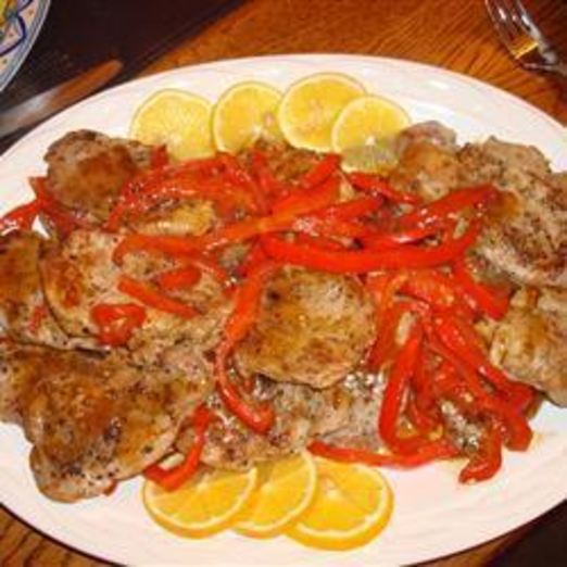 Свиные отбивные со сладким перцем по-португальски