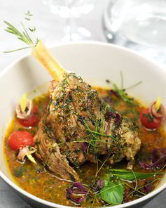 Тушеная баранья голяшка