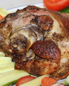 Запеченная свиная рулька