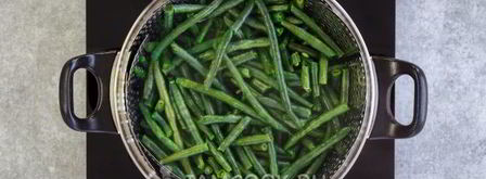 фасоль с чесноком и соевым соусом. Шаг 3