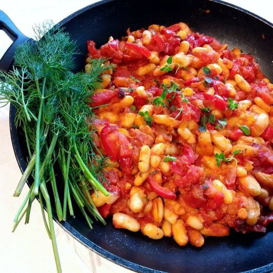 Рецепт фасоль, запеченная в томатном соусе