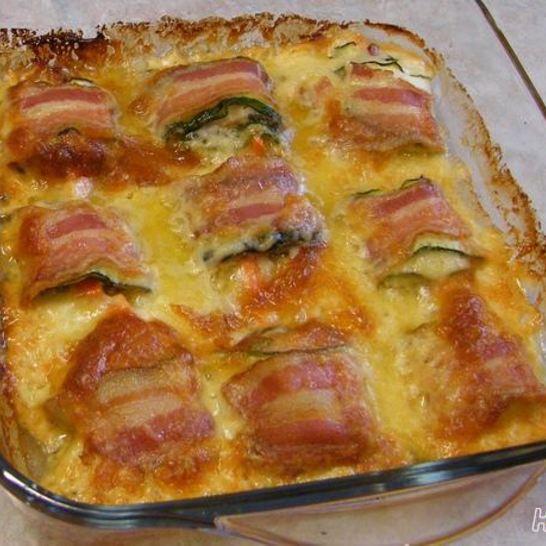 Рецепт кабачков запеченых с морковью, сыром, беконом