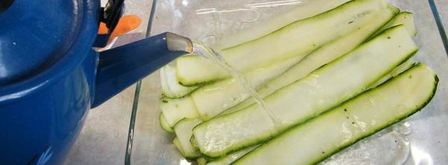 кабачки запеченые с морковью, сыром, беконом. Шаг 2