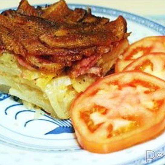 Рецепт картофеля, запеченного в беконе в форме
