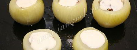 лук запеченный, фаршированный грибами и ветчиной. Шаг 10