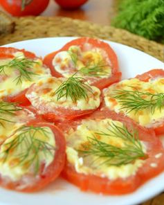 Помидоры под сыром в духовке