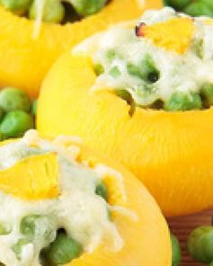 Репа, фаршированная зеленым горошком и сыром