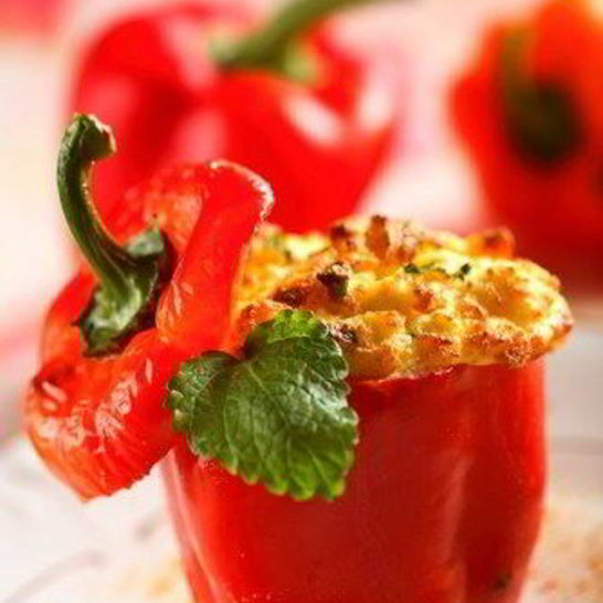 Рецепт сладких перцев, фаршированных полентой и сыром