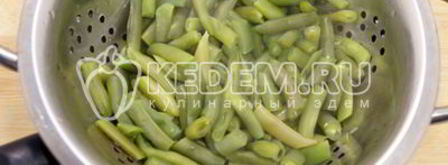 стручковая фасоль с кедровыми орешками. Шаг 2