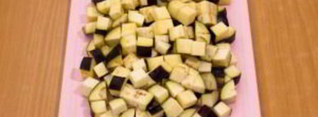 цветная капуста, тушенная с баклажанами и сосисками. Шаг 5