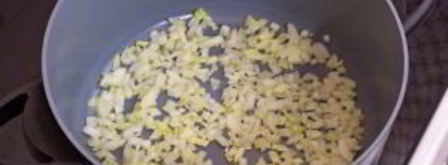 цветная капуста, тушенная с баклажанами и сосисками. Шаг 8