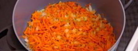 цветная капуста, тушенная с баклажанами и сосисками. Шаг 9