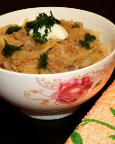 Тушеная капуста с фаршем в мультиварке