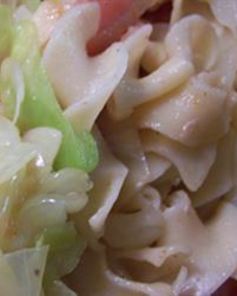 Тушеная капуста с лапшой по-польски