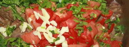 индюшиная печень с овощами в сметанном соусе в мультиварке. Шаг 6