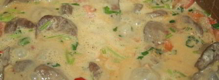 индюшиная печень с овощами в сметанном соусе в мультиварке. Шаг 7