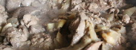 куриная печень с яблоками и луком. Шаг 8