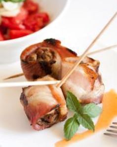 Куриная печень в беконе