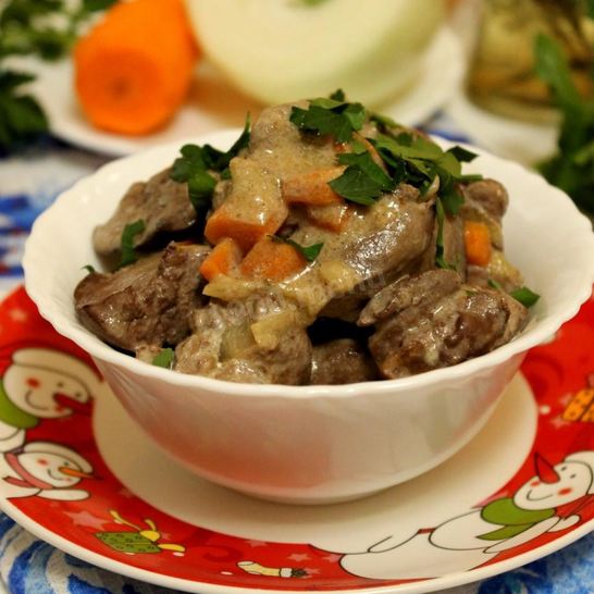 Рецепт печени с морковью и сметаной