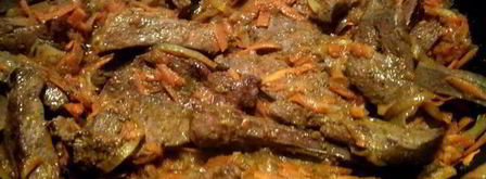 печень с морковью и солеными огурцами. Шаг 5