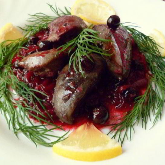 Рецепт печени с соусом из черной смородины