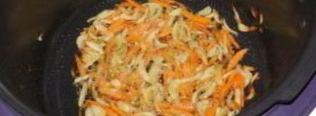 печень со сметаной в мультиварке. Шаг 3