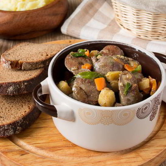 Рецепт жареной куриной печени с яблоками и сладким перцем