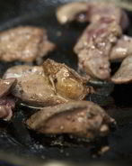 Жареная куриную печень