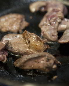 Жареная куриную печень