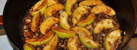 жареная печень с яблоками. Шаг 5