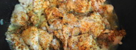 плов на плите в казане из курицы. Шаг 4