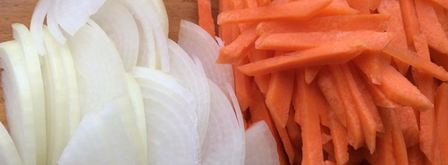 плов на шкварках с копченостями. Шаг 4