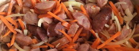 плов на шкварках с копченостями. Шаг 6