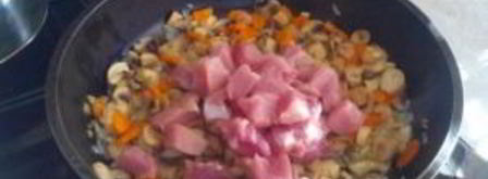 плов со свининой и грибами. Шаг 3