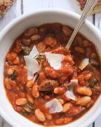 Овощное рагу с колбасой