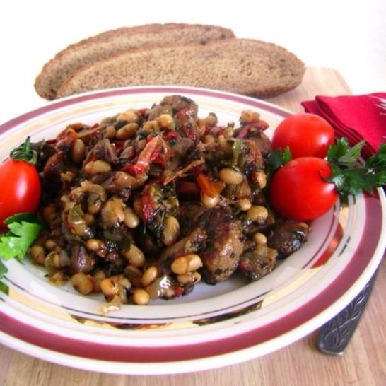 Рецепт рагу из белой фасоли со свининой и грибами в мультиварке