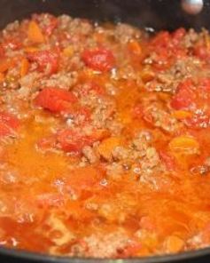 Рагу из говядины с помидорами